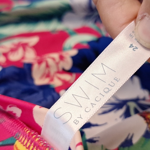 q. Cacique Vibrant Floral Swimwear Size 24 - Picture 2 of 4